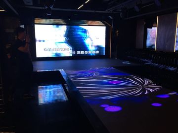 China Anti - leidde de Steunbalk Levendige Video Interactieve Auto Videodance floor voor Huwelijk 100 - 240V leverancier